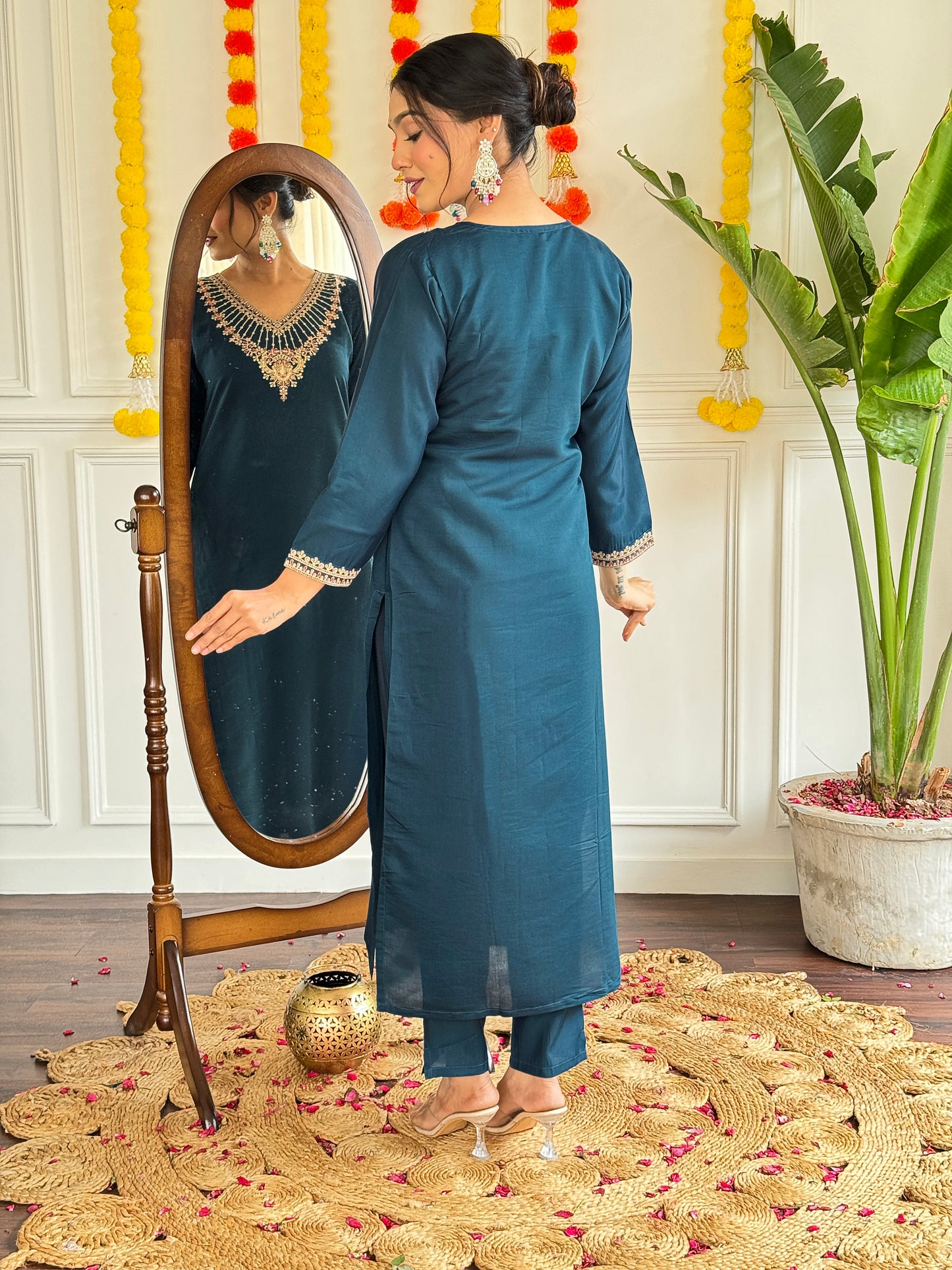 NILAM Viscose Chanderi Nylon Jacquard Kurti Set