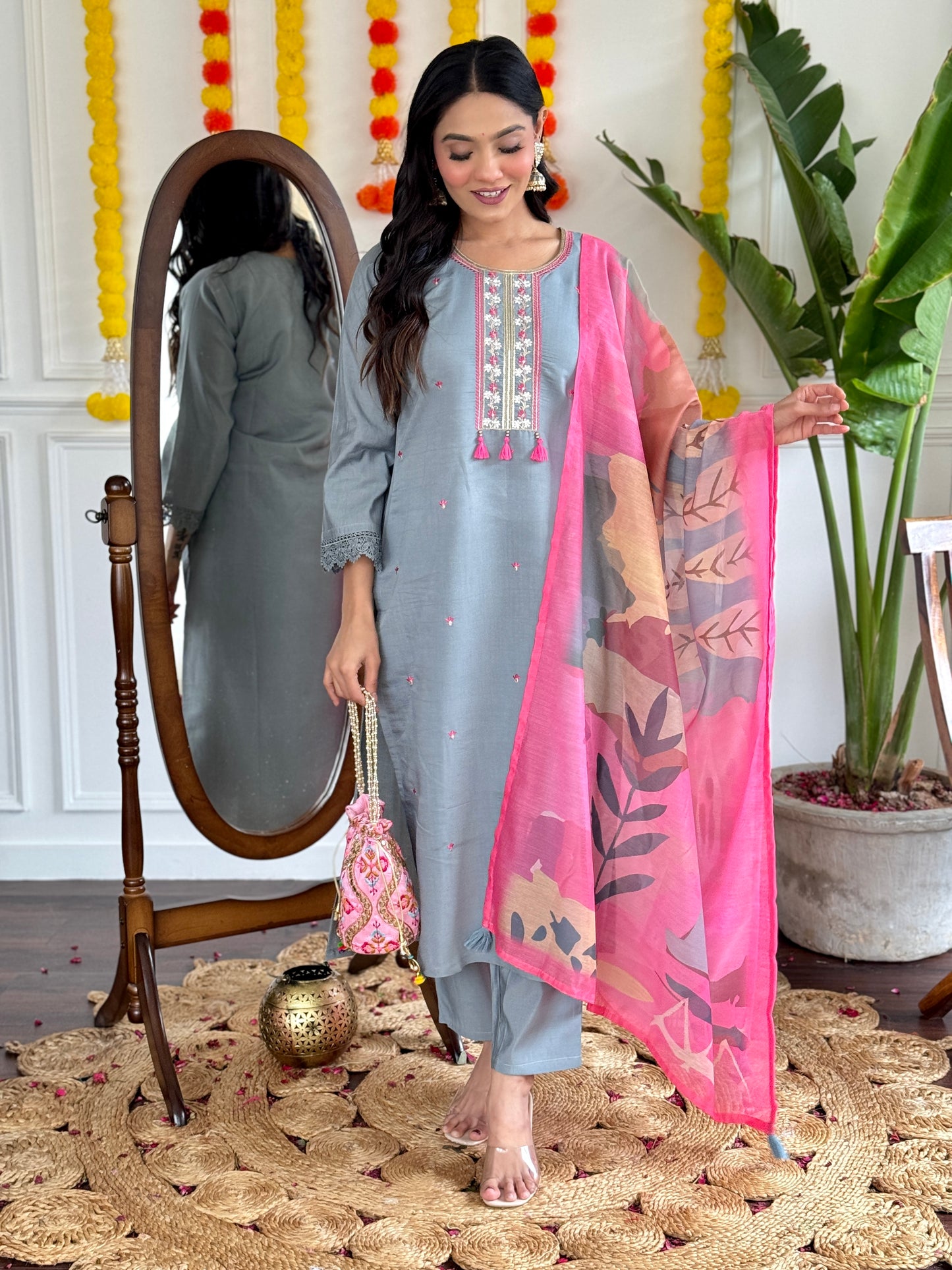 AAROHI Viscose Chanderi Pure Linen Kurti Set