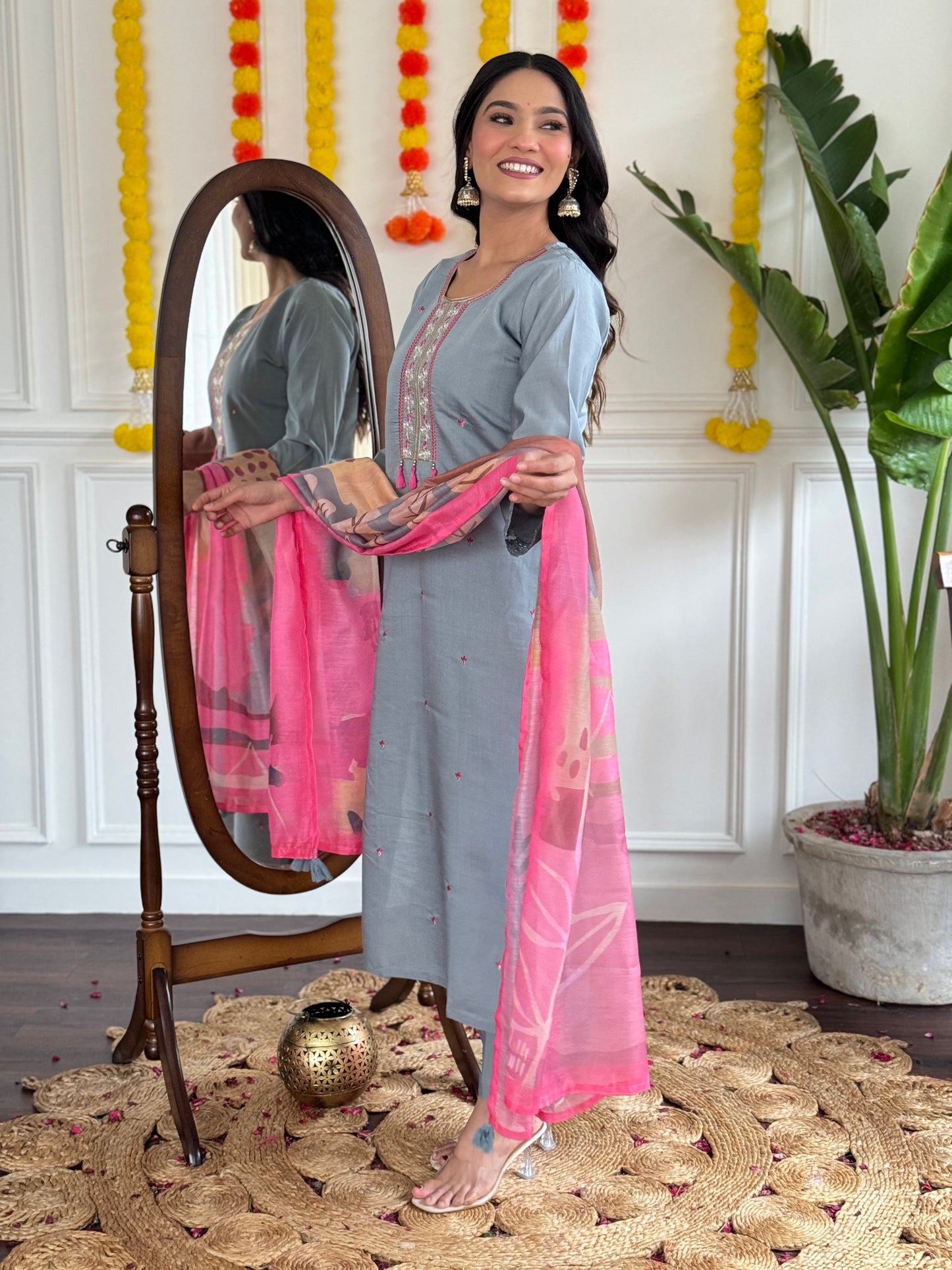AAROHI Viscose Chanderi Pure Linen Kurti Set