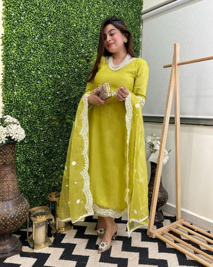 KAMYA Chanderi Organza Kurti Set