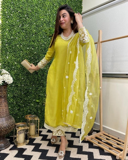KAMYA Chanderi Organza Kurti Set