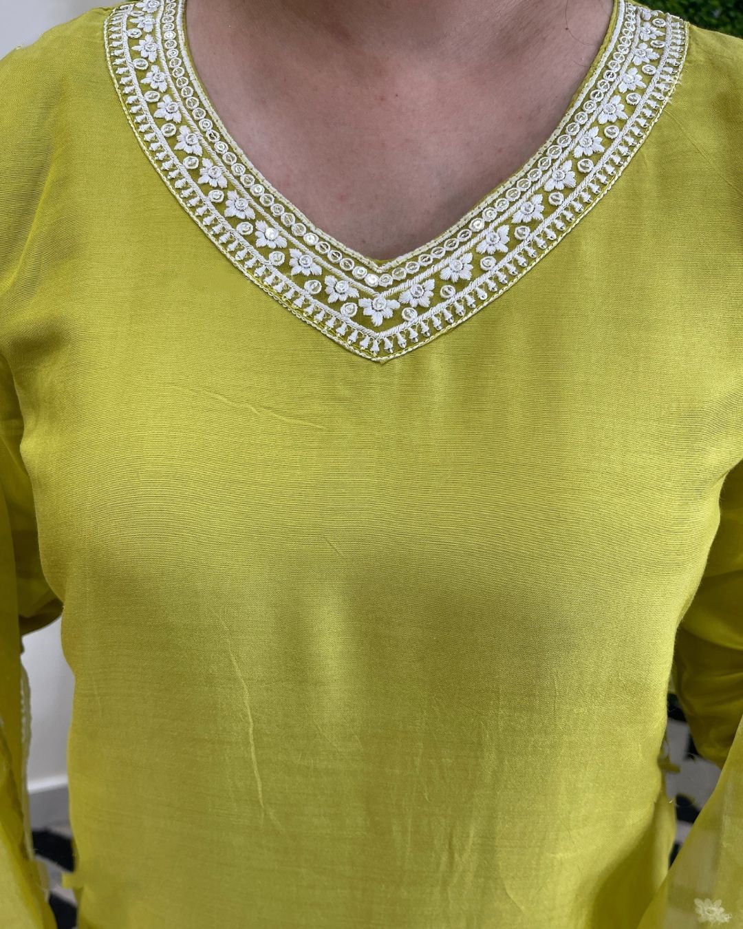 KAMYA Chanderi Organza Kurti Set