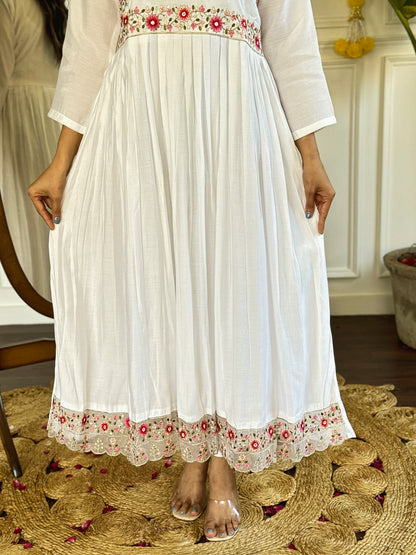 KANIKA Viscose Chanderi Jacquard Kurti Set