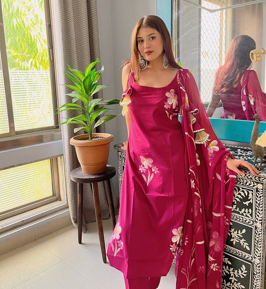 KAVERI Viscose French Crepe Georgette Kurti Set