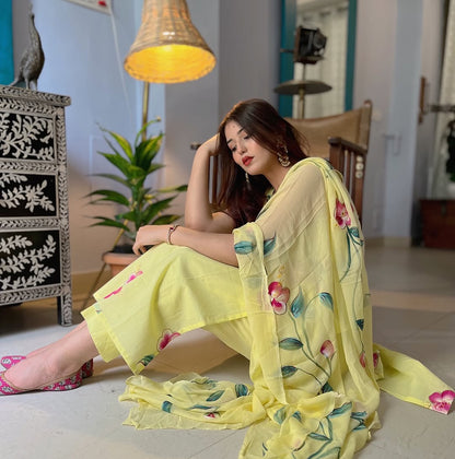 KAVERI Viscose French Crepe Georgette Kurti Set