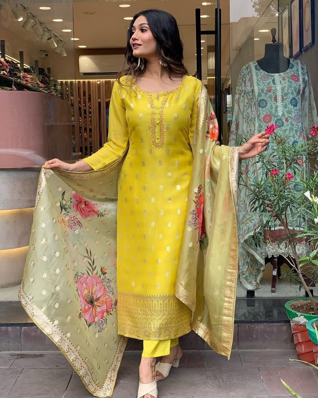 KRITIKA Viscose Organza Jacquard Kurti Set