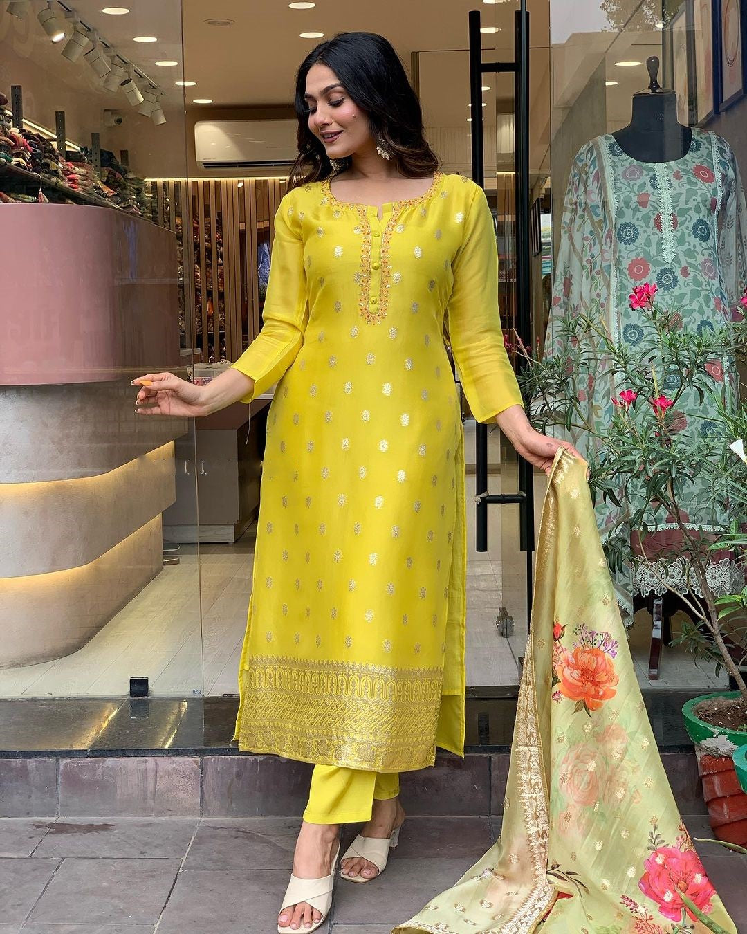 KRITIKA Viscose Organza Jacquard Kurti Set