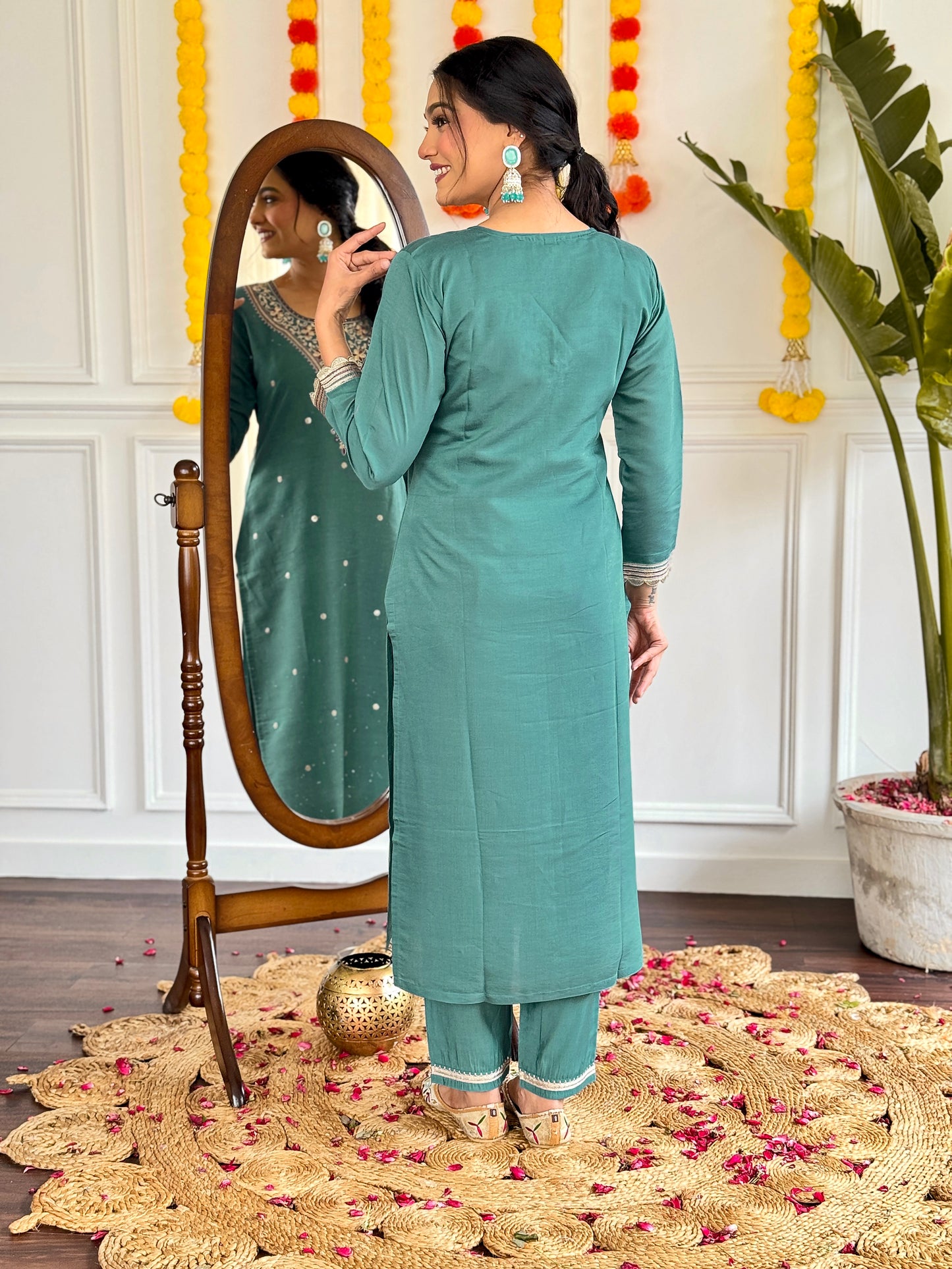 NAMRATA Viscose Chanderi Linen Kurti Set