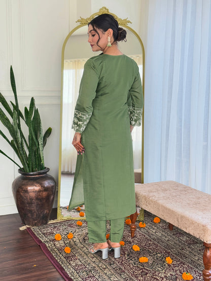 VEDA Viscose Chanderi Linen Kurti Set
