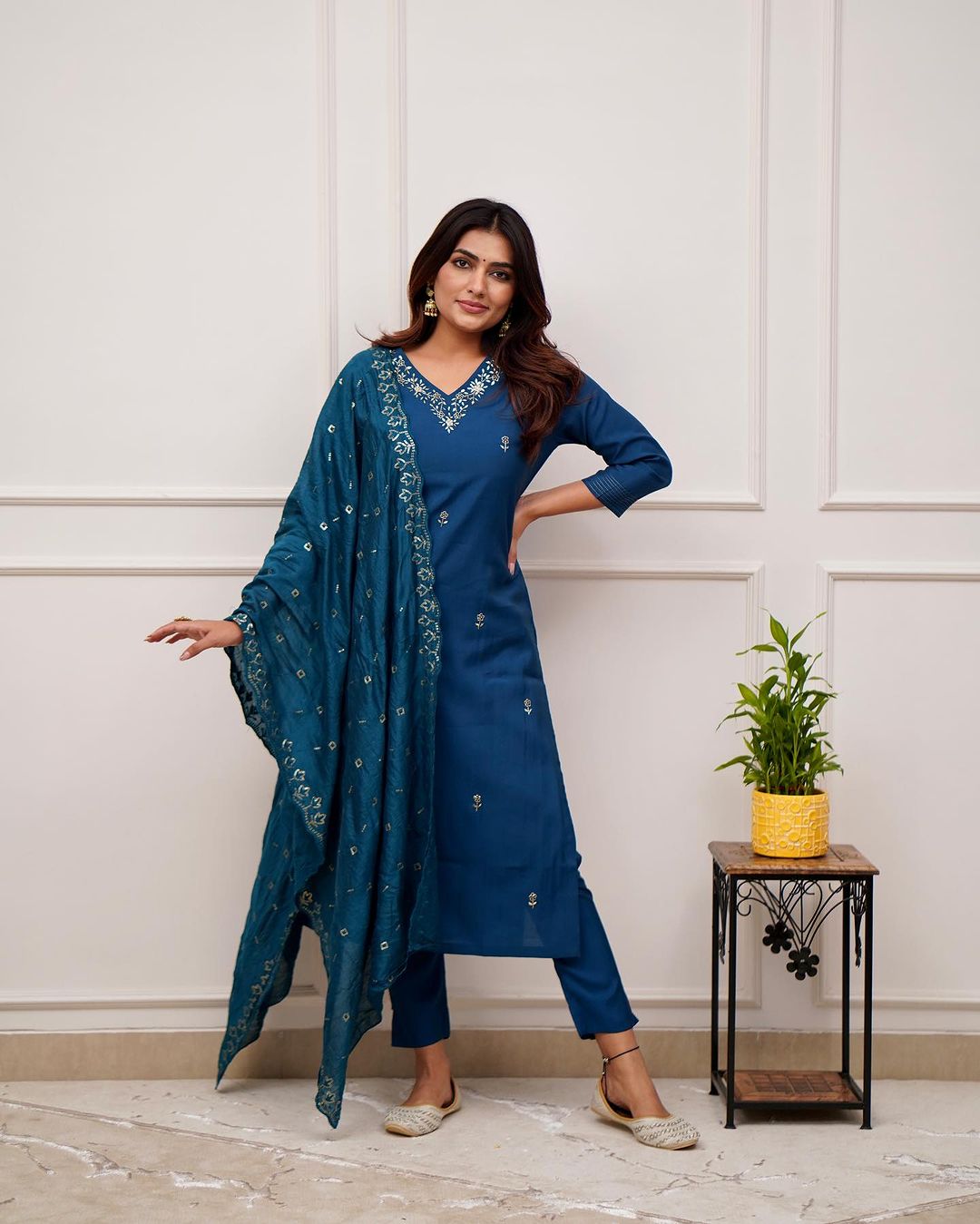 ZARNA Viscose Chanderi Chanderi Kurti Set