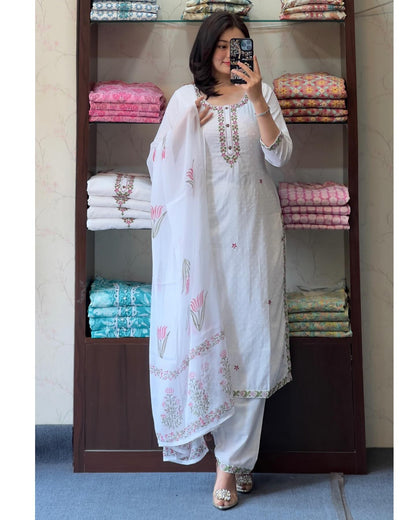 MIA Georgette Butti Viscose Chanderi Kurti Set