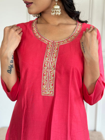 Gajri Designer Kurti Set