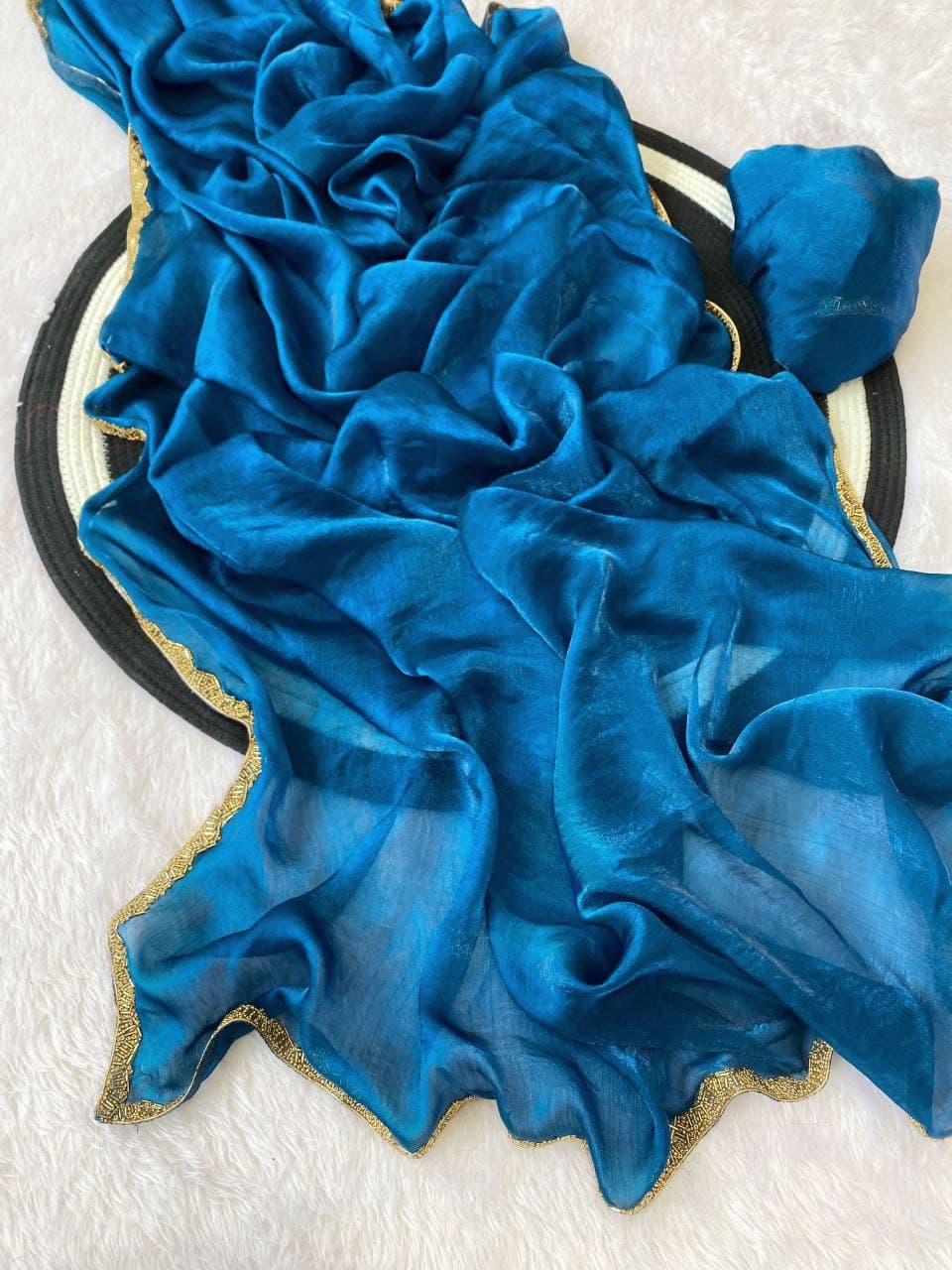 Apsara Fendy Chiffon Two-Tone Saree with Beads Handwork & Rich Border