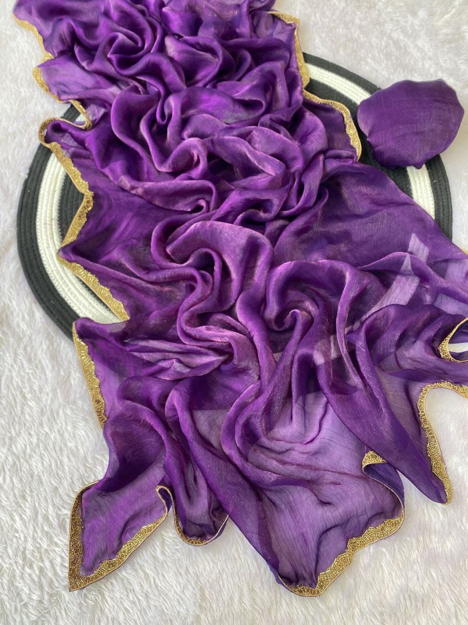 Apsara Fendy Chiffon Two-Tone Saree with Beads Handwork & Rich Border